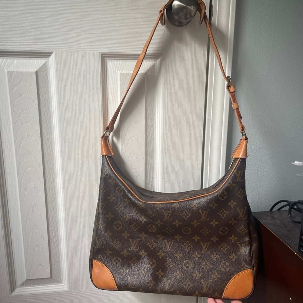 Louis Vuitton Boulogne Monogram 30